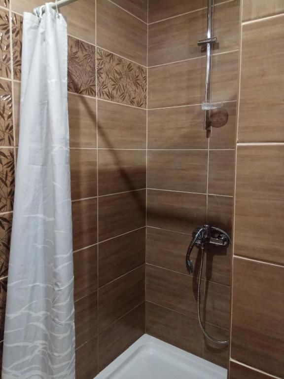 Апартаменты Center 300m to the pump room 1 bedroom Roksolana Street 16 Трускавец-36