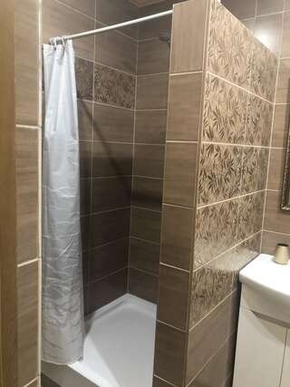Апартаменты Center 300m to the pump room 1 bedroom Roksolana Street 16 Трускавец Апартаменты с 1 спальней-17