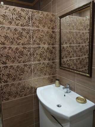 Апартаменты Center 300m to the pump room 1 bedroom Roksolana Street 16 Трускавец Апартаменты с 1 спальней-30